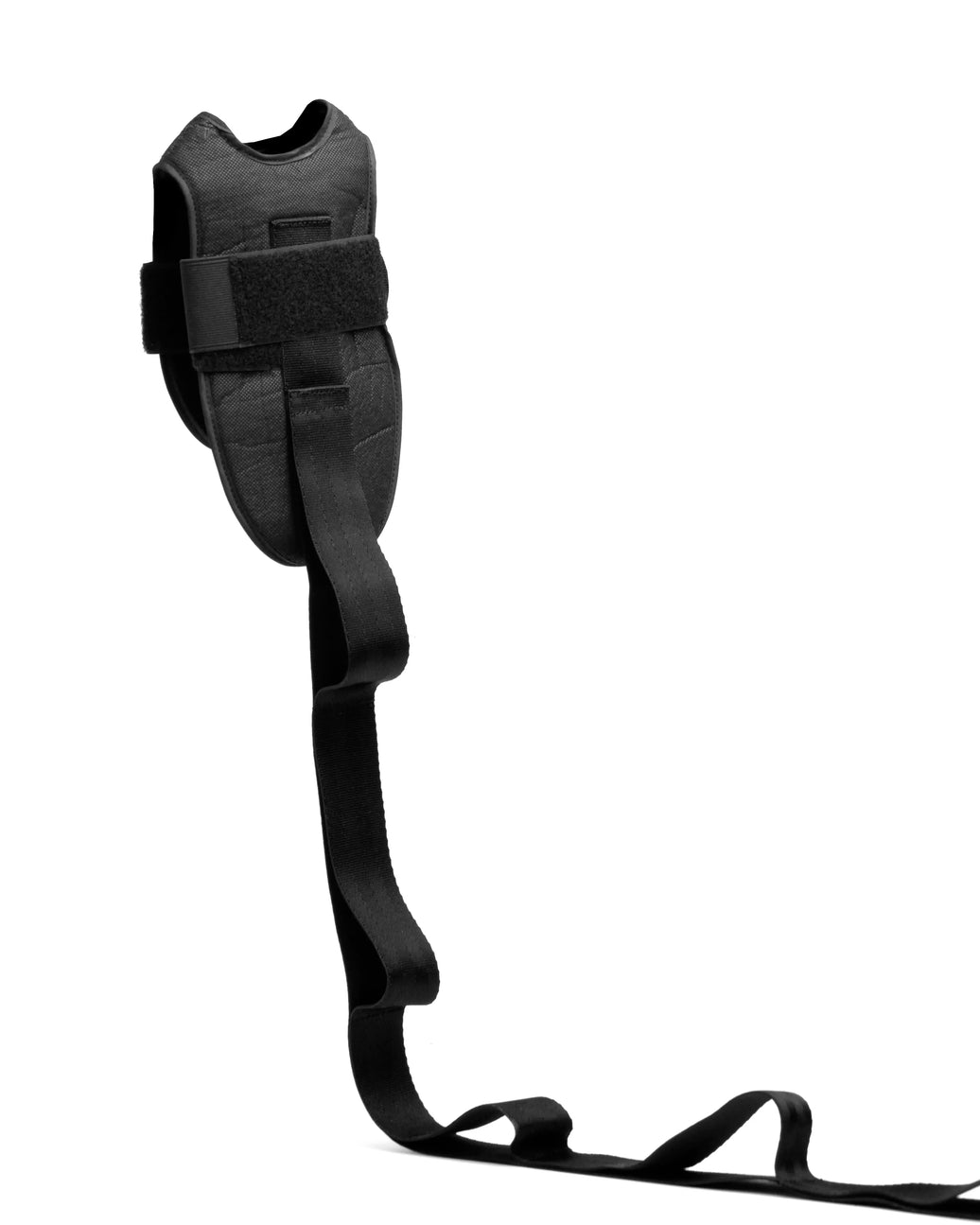 Pair of shackles with heel plate